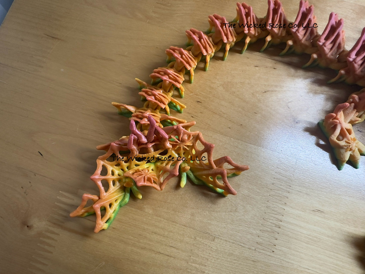 3D Printed SINGLE COLOR Articulated Spiderweb With Spiders Dragon