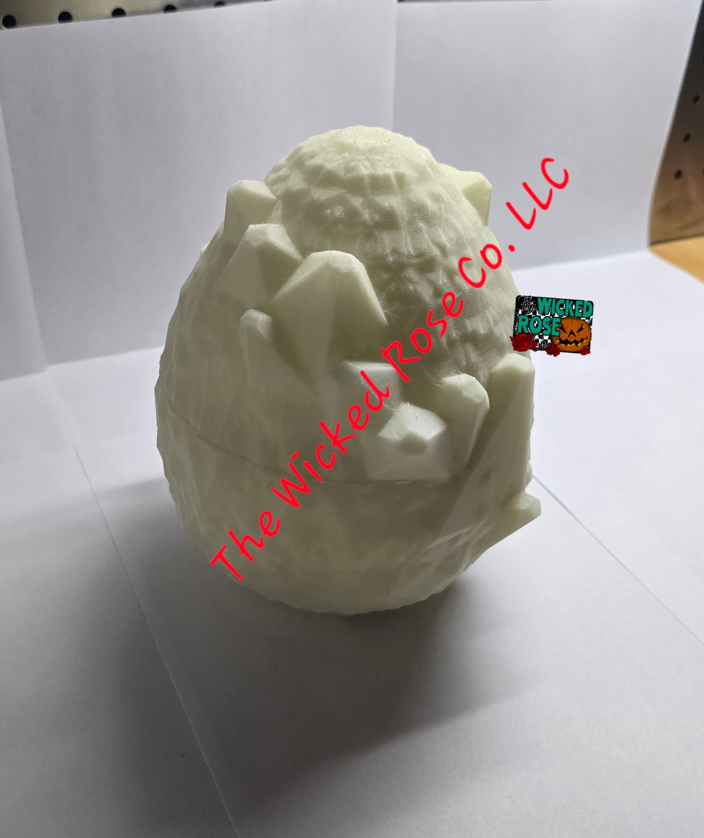 3D Printed Crystal Dragon Egg With Matching Articulated Crystal Dragon